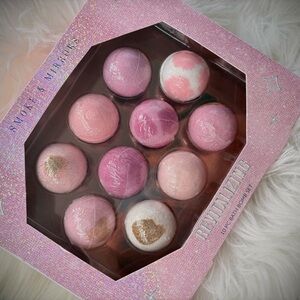 Revitalizing Bath Bomb Set - Pink and White
